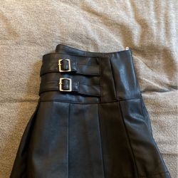 Faux Leather Short Skirt 
