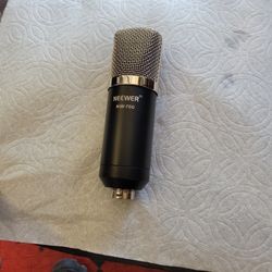 Microphone 