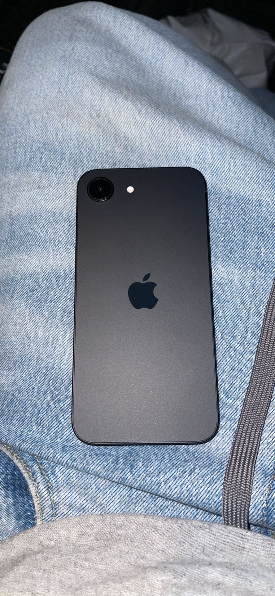 iPhone 16 E Att And Cricket