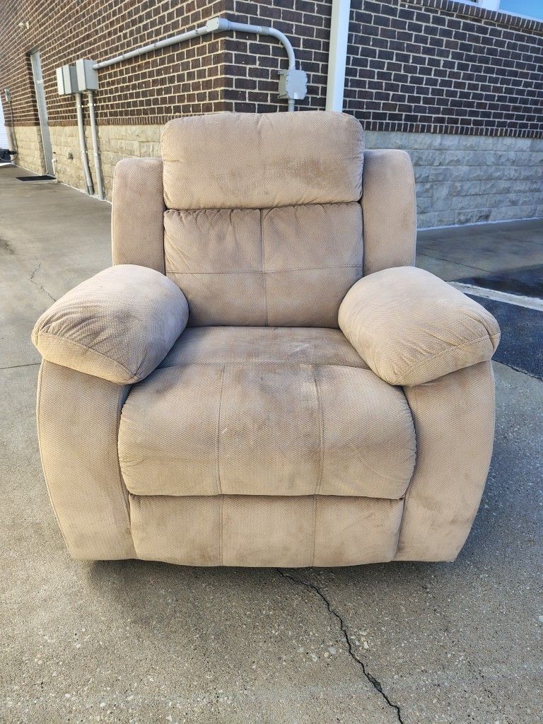 Myleene Pillow Top Arm Glider Recliner (Delivery Option)