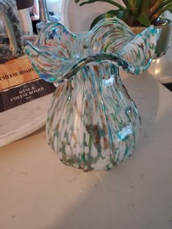 Fratelli Toso Murano Rainbow Color Swirl Italian Art Glass Vase.