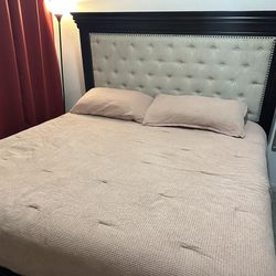 KING  SIZE BED