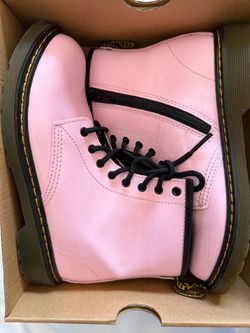 Girls Dr Martens Size 4