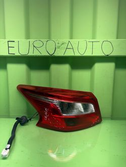 2016 2017 2018 2019 Nissan Sentra Left Driver Side Outer Tail Light OEM