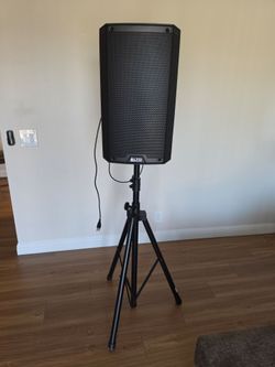 Professional Speaker 1100 W
