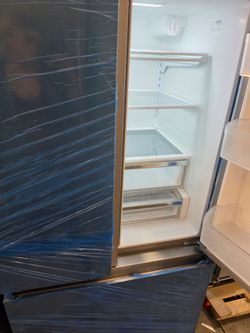 Hisense Refrigerator – NEW Open Box ❄️
Brand new Hisense refrigerator in open-box condition. Never used in a home, fully tested, and working perfectly