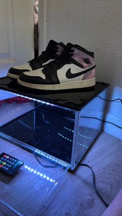 Shoes (jordan ones)