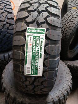 New set of tires mud terrain 285 70 17 lt