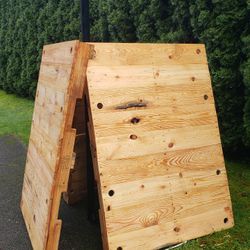 Unique Pallets, Instant Wall Or Walkway