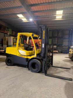 2018 Hyster 12,000 lbs capacity forklift