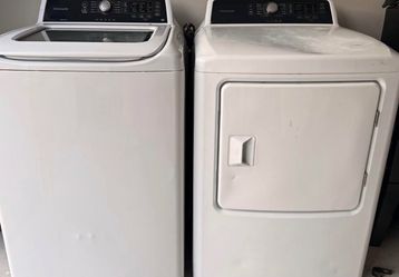 Frigidaire Washer and Dryer Set