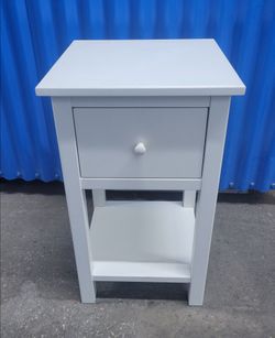 White Wood Nightstand with Drawer
