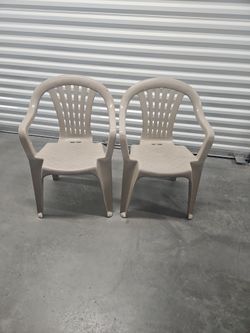 Chairs Plastic 2