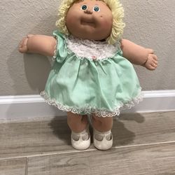  Cabbage Patch Doll