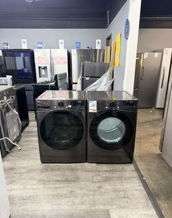 🔥LG BLACK STEEL FRONT LOAD WASHER AND GAS DRYER SET🔥