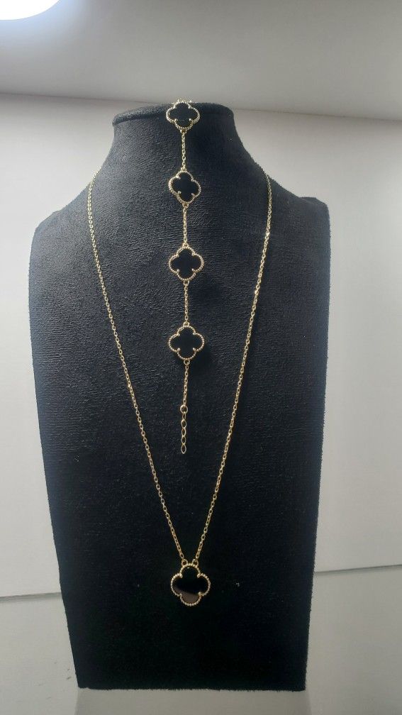 Van Cleef en El Reino Jewelry