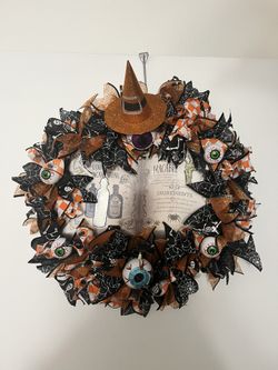 Eyes On You Halloween Wreath