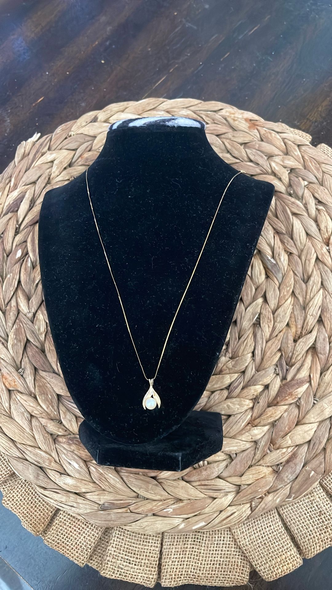 14k. Real Gold No Fake Chain And Charm WhitDiamond