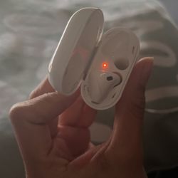 Left airpod for sale 2nd gen hotsell