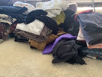 Bundle Of girl/Woman’s Clothes 