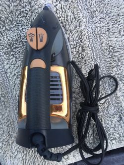 Shark - Ultimate Professional Iron