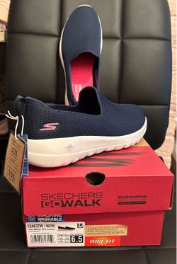 Skechers GoWalk Joy-Aurora Navy/White Size 6.5