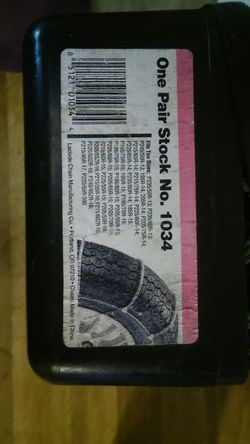 Snow Chains. Carry/storage box.