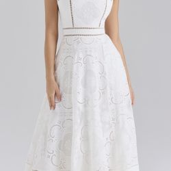 House Of CB - 	 AVA White Stretch Cotton Broderie Anglaise Midi Dress