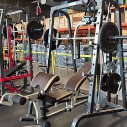 MARCY MD-9010G - Home Gym Smith Machine Squat Rack Power Cage with Olympic Bench  