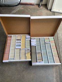 Sports cards unsorted lot of 25,000+ baseball basketball football