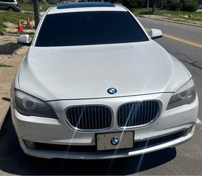 2013 BMW 750