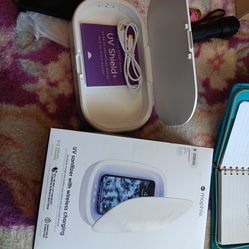 Sophie UV Sanitizer wireless charging