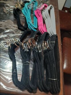 100 Clothes Hungers