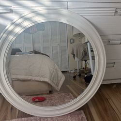 White Circle Mirror 