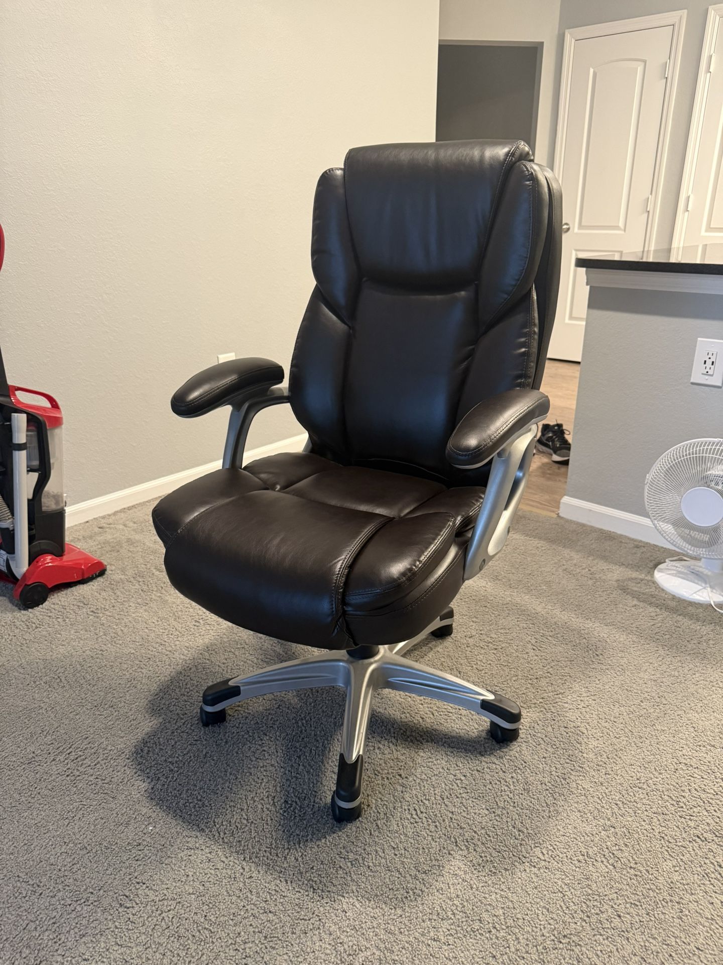 Premium Leather Office Chair – Reclining Rocker, Super Comfortable