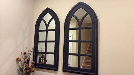 Mirror Accent Hanging Windows