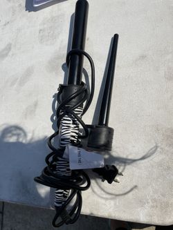 Wond With 2 Different Attachments