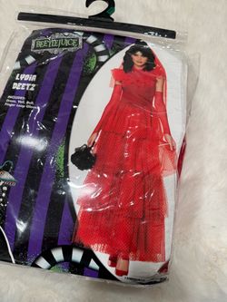 Beetle Juice Lydia deetz M