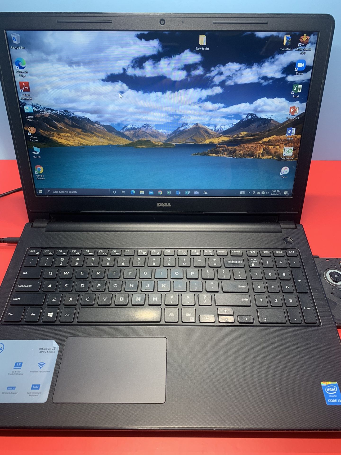 i3 ..i3..DELL INSPIRON 3558….260 GB-SSD GB capacity …8.00 GB -RAM . FASTER and READY FOR CLASSES ON LINE OR
