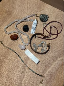 Genuine Crystal Jewelry & Stone Lot