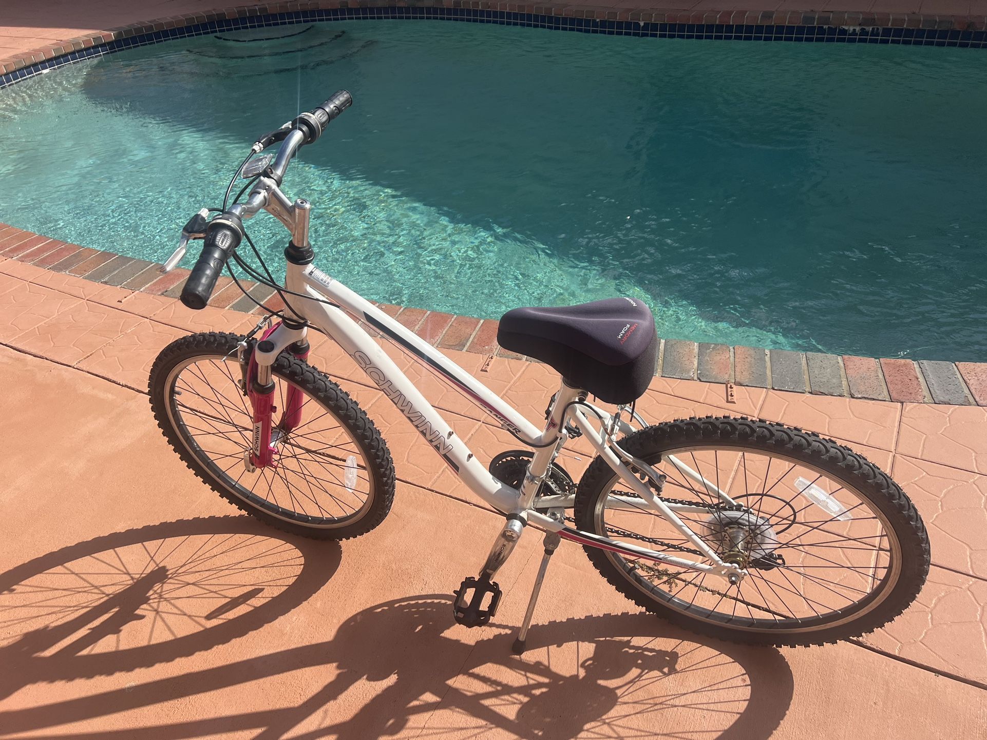 Kids Schwinn bike