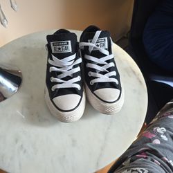 Women Converse Size 5