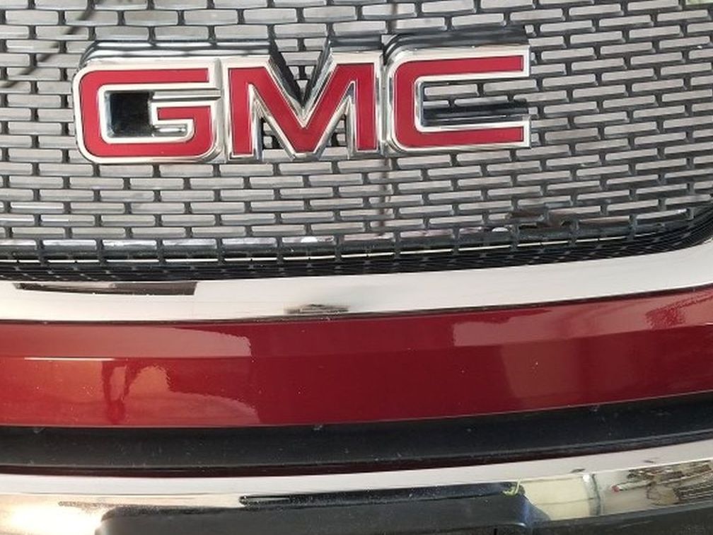 2011 GMC Acadia Front Bumper