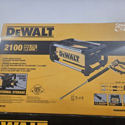 DEWALT
2100 PSI 1.2 GPM Cold Water Electric Pressure Washer