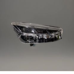 2024 FORD MACH E LED RIGHT HEADLIGHT USED OEM SHELL