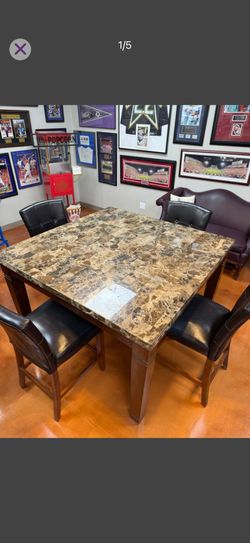 Heavy Stone Dining Table Top w/ 4 chairs
