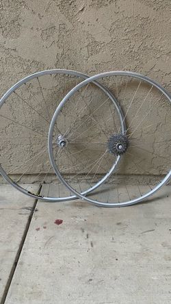 Wheels road bike. Campagnolo.