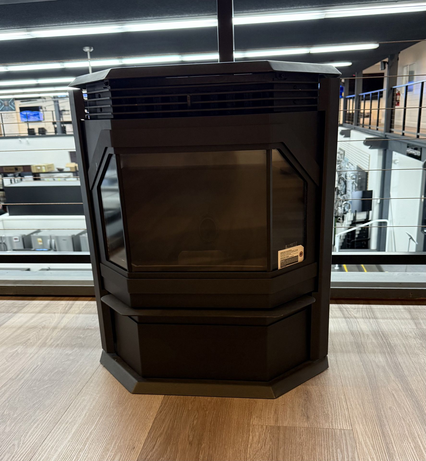 IronStrike Winslow PS40 Freestanding Pellet Stove