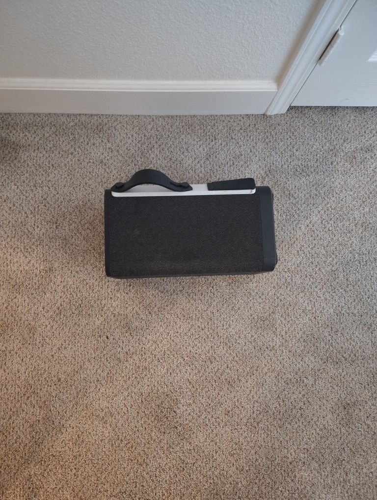 Ultimate ears Portable Speaker  Best Offer 