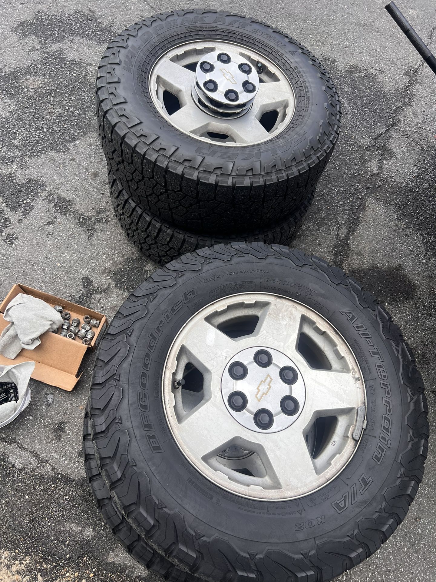 Lt265/70r/17 Wheel & Tire